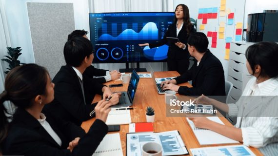 Manajemen Strategis : Definisi, Tahapan, dan Istilah Kunci