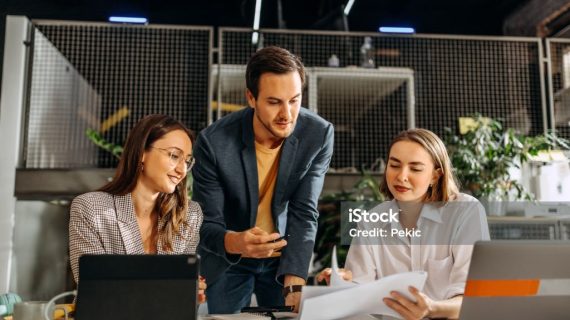 Pengguna Informasi Akuntansi, Ada Siapa Saja Ya?