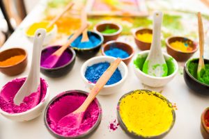 Psikologi Warna untuk Daya Tarik Bisnis Kuliner