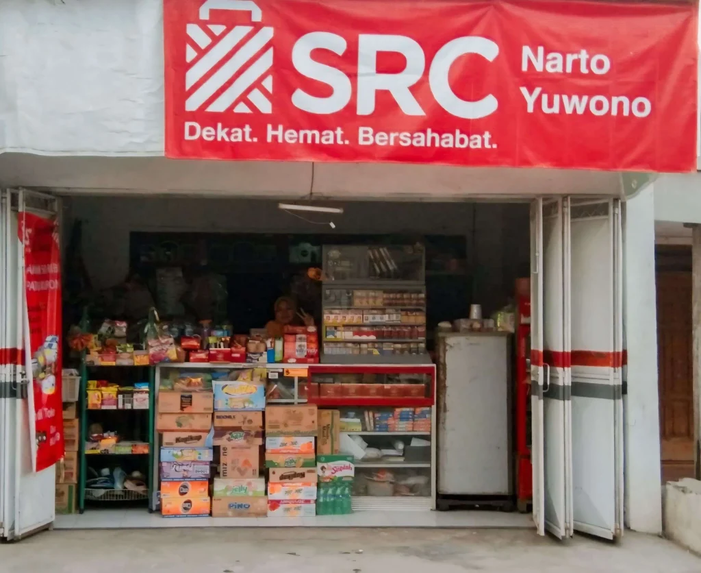 indomaret alfamart lawson SRC familymart perbedaan